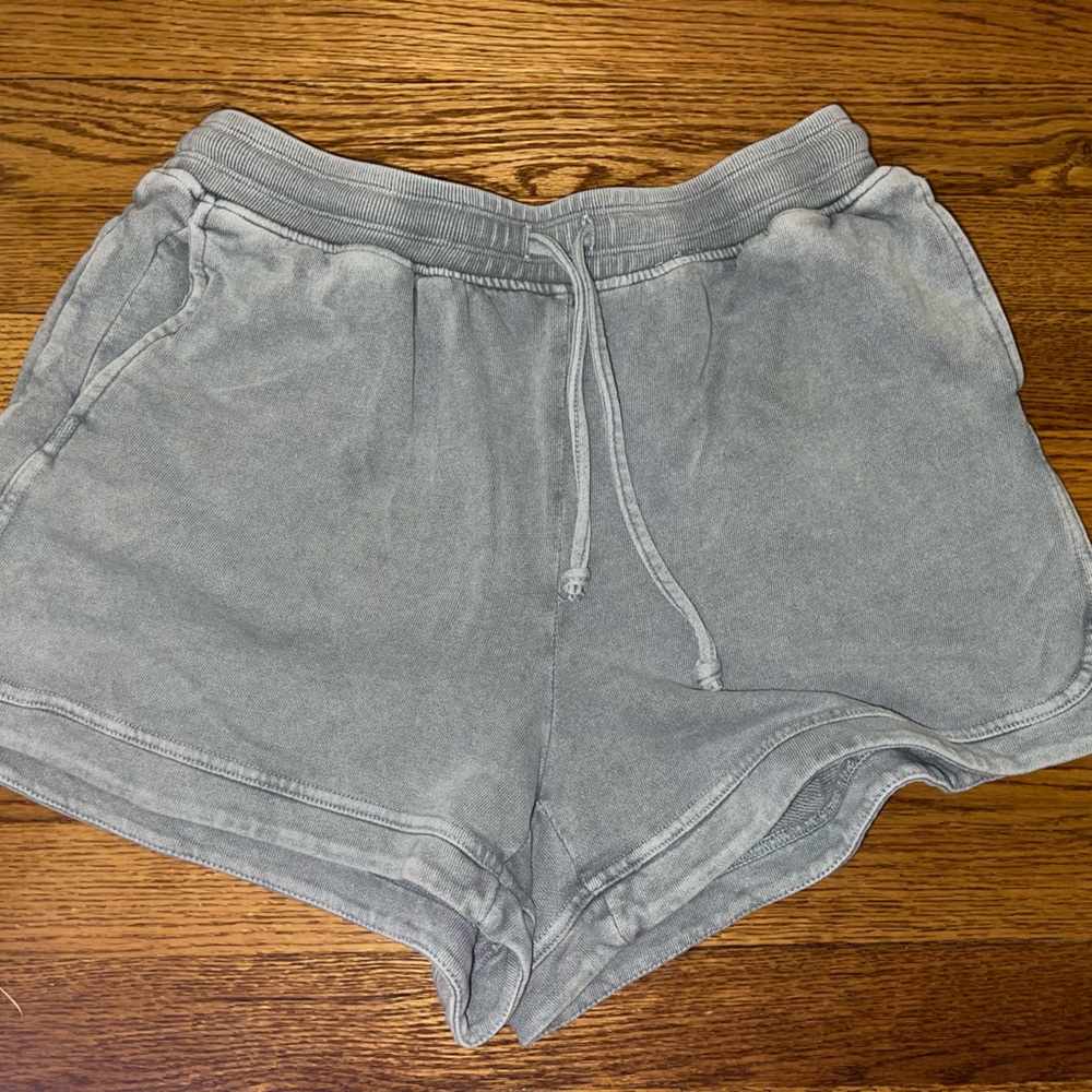 Versona Flowy Shorts